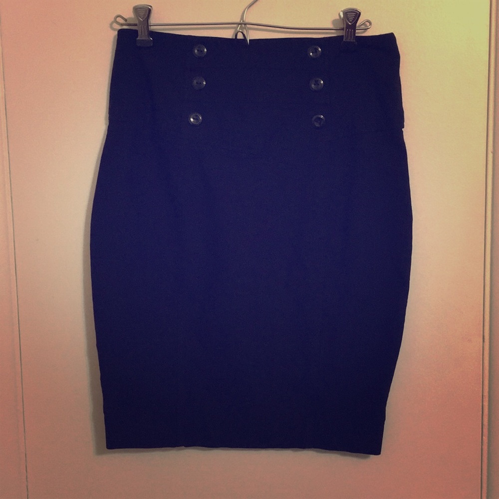Black pencil skirt